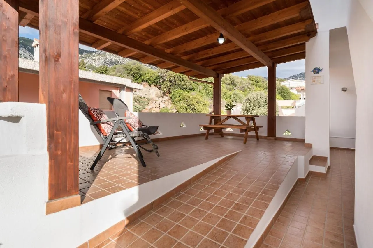 Holiday Vista Montagna Cala Gonone 0*,